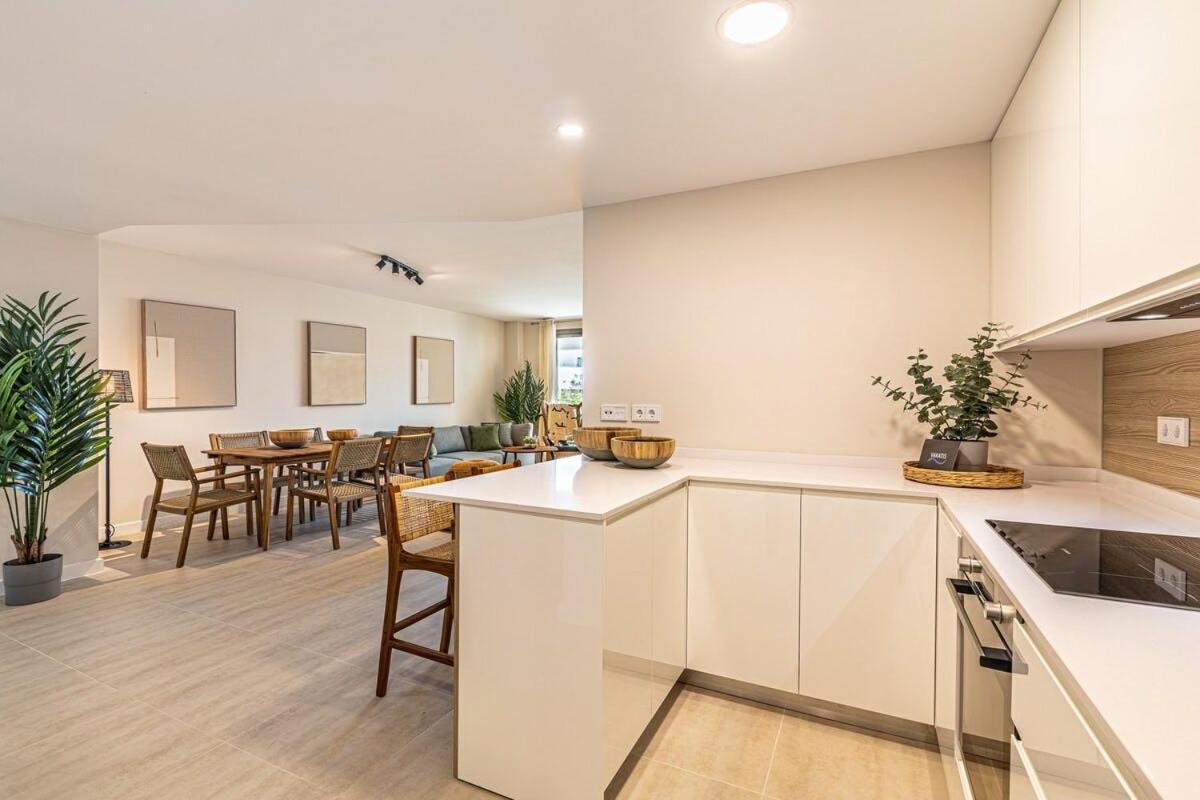 Vanian Gardens - 3br With Garden Appartement